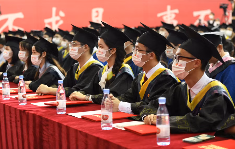 Sinh viên Trung Quốc thích trường nghề hơn đại học tư.