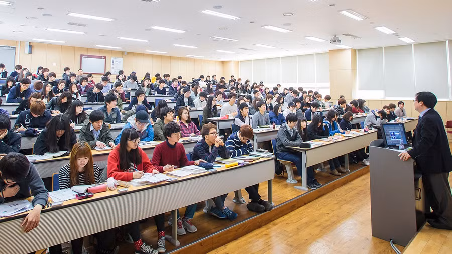 Chế độ lương trì trệ khiến giới học thuật Hàn Quốc rời nước.