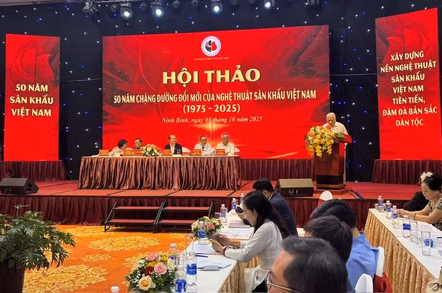 gio-to-nghe-san-khau-2025-tri-an-coi-nguon-1.jpg