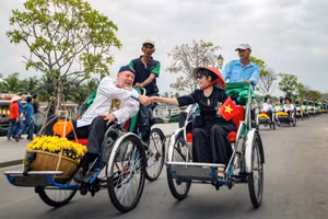 Năm 2025, tổng thu từ du lịch vượt mốc 1 triệu tỷ đồng - Ảnh minh hoạ ITN.