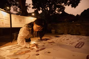 Chương trình “Vườn Ánh sáng” được kiến tạo như một không gian trưng bày nghệ thuật đặc sắc, quy tụ nghệ nhân các làng nghề khắp cả nước.