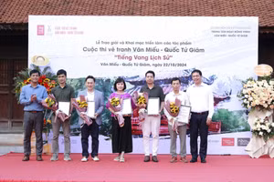 17 tác phẩm đạt giải cuộc thi vẽ tranh Văn Miếu - Quốc Tử Giám