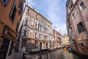 Cung điện Ca' Giustinian Faccanon - không gian trưng bày riêng của dự án mỹ thuật đến từ Việt Nam.