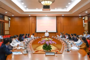 Thường trực Ban Bí thư Trần Cẩm Tú, Trưởng Ban Chỉ đạo Trung ương về phát triển văn hóa Việt Nam, chủ trì phiên họp thứ nhất - Ảnh: dangcongsan.vn.