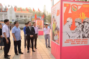 Triển lãm tranh cổ động tấm lớn sẽ diễn ra tại Đắk Lắk