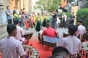 Tháng 12/2025, Việt Nam đón trên 2 triệu lượt, tăng 15,7% so với cùng kỳ năm 2024 - Ảnh: Cục DLQGVN.