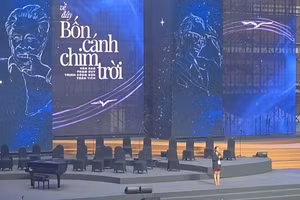 Đại diện ban tổ chức "Về đây bốn cánh chim trời" thông báo hoãn chương trình - Ảnh chụp màn hình.