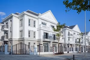 Bất động sản đã hình thành thu hút khách mua với khung pháp lý hoàn chỉnh, sở hữu lâu dài và được sử dụng ngay. Ảnh: Eurowindow Holding.