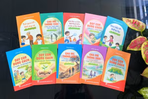 Bộ sách gồm 10 ấn phẩm thuộc ba chủ đề: kỹ năng sinh tồn thông minh của trẻ, kỹ năng làm cha mẹ và tâm lý thiếu niên. 