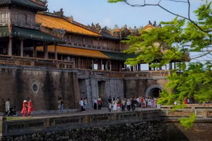 Hội đồng khoa học thẩm định Quy hoạch bảo quản, tu bổ, phục hồi Quần thể Di tích Cố đô Huế gồm 20 thành viên - Ảnh: Bộ VHTT&DL.