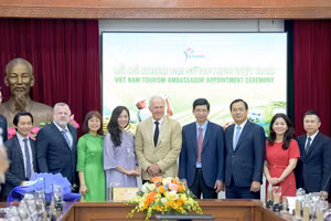 Đây là lần thứ 2 ông Gregory John Norman đảm nhiệm vị trí Đại sứ Du lịch Việt Nam - Ảnh: TITC.