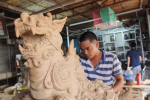 Lập Hội đồng Nhà nước xét tặng danh hiệu nghệ nhân