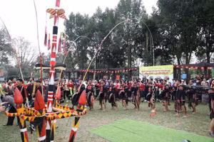 Ngày hội quy tụ hơn 300 nghệ nhân, đại diện cho 33 cộng đồng dân tộc đến từ 15 tỉnh, thành phố - Ảnh: CVH.