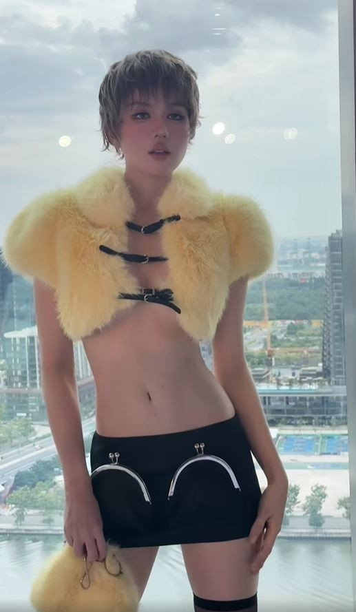ngoc-trinh-3.jpg