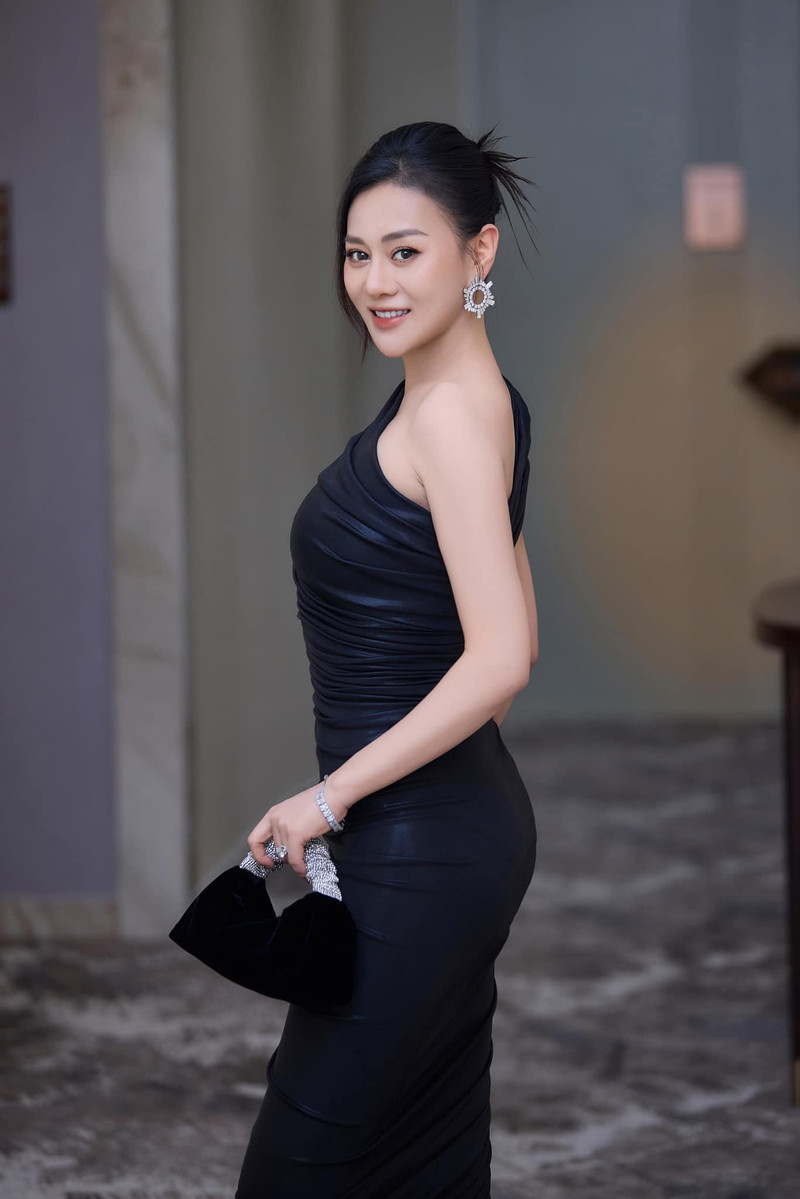 phương oanh 8.jpg