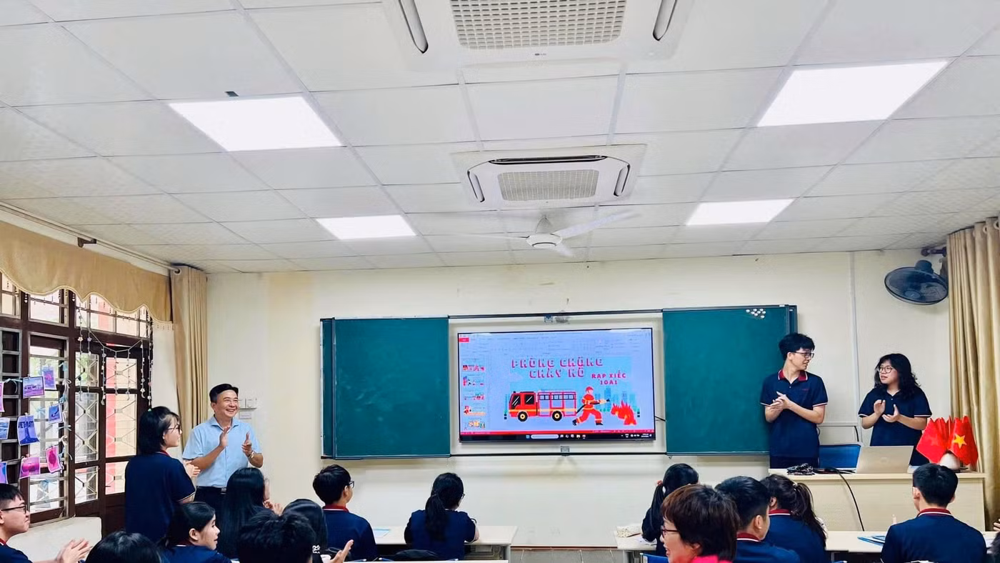 Hoạt động giáo dục trong lớp học tại Trường THCS&THPT Sư phạm (thuộc Trường Đại học Sư phạm Hà Nội 2).