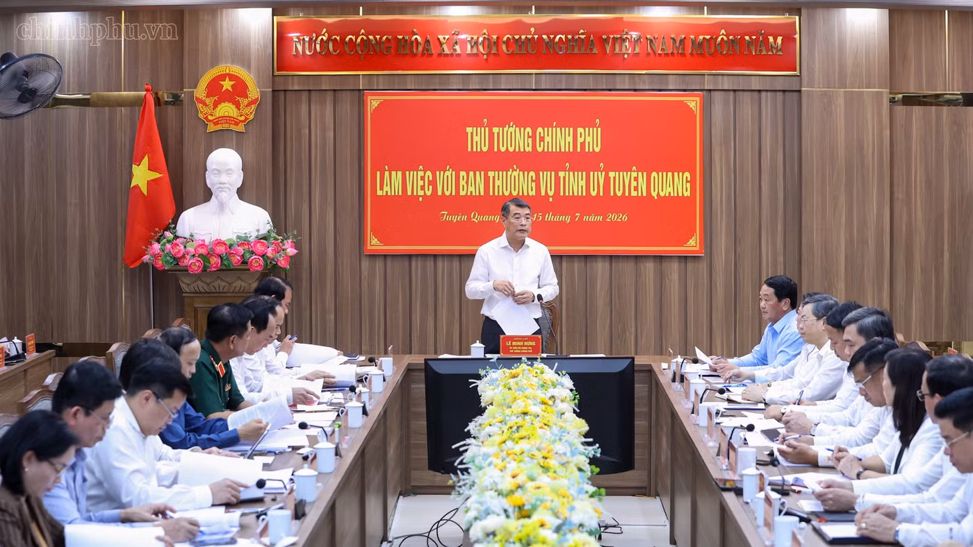 Thủ tướng Lê Minh Hưng làm việc với Ban Thường vụ Tỉnh ủy Tuyên Quang - Ảnh: VGP/Nhật Bắc.