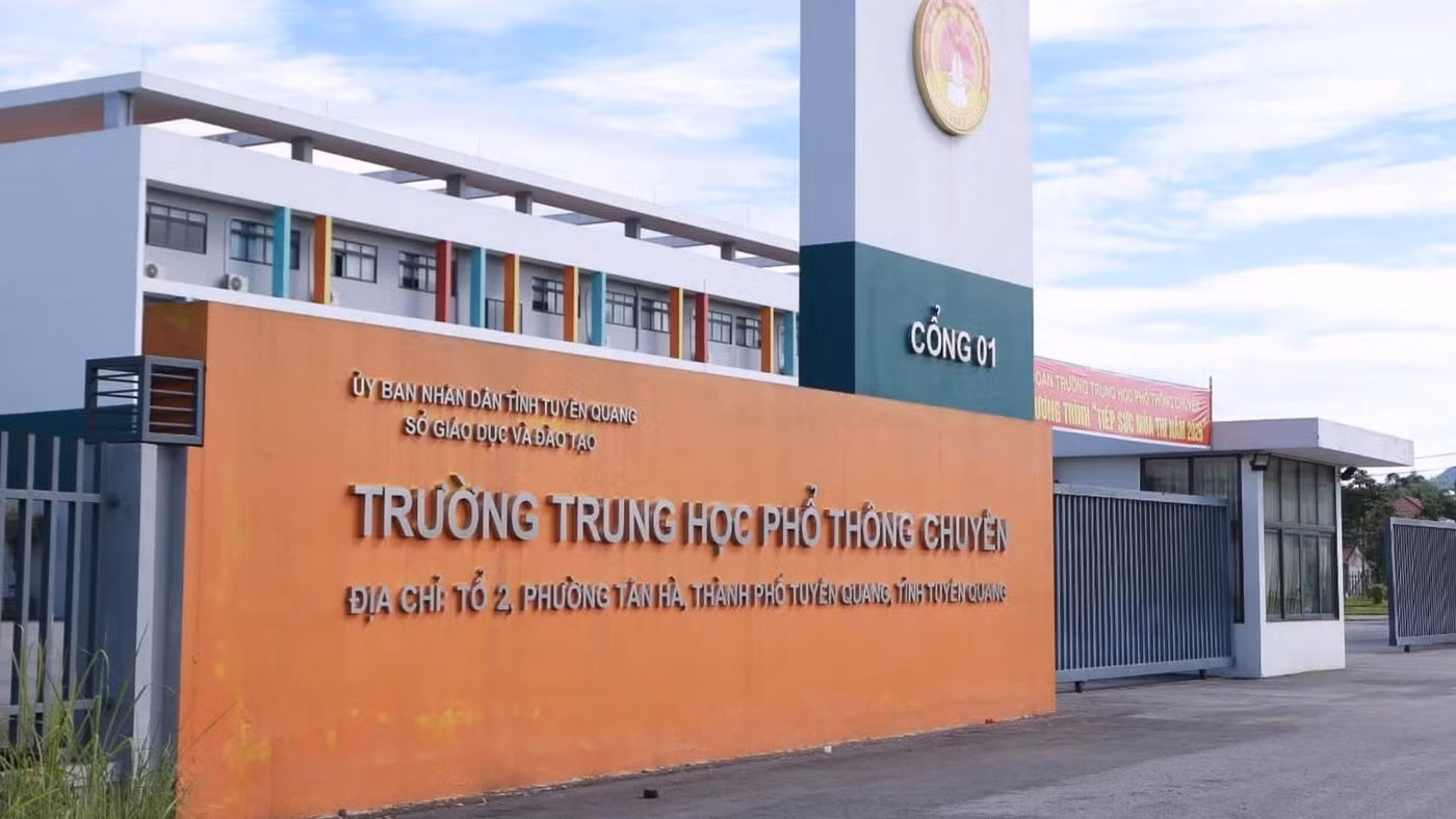 Bộ GD&ĐT phản hồi đề nghị tổ chức thi lại môn Toán của Tuyên Quang