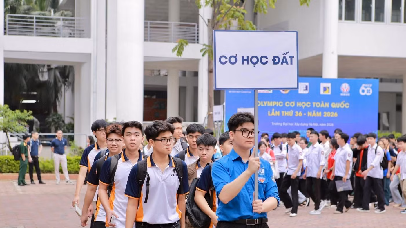 Sinh viên tham gia Olympic Cơ học Toàn quốc lần thứ 36 năm 2026.