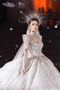 tieu-vy-dien-vedette-show-joli-poli-1.jpg