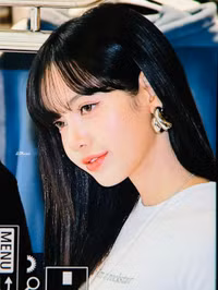 Lisa 5.jpg