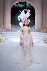 kieu-duy-dien-first-face-show-joli-poli-2.jpg