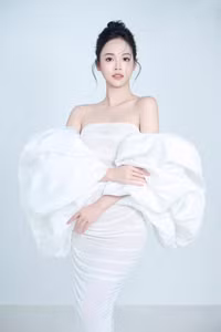 TRỊNH LINH - TỐT NGHIỆP THỦ KHOA (6).jpg