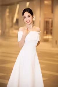 TRỊNH LINH - TỐT NGHIỆP THỦ KHOA (12).jpg