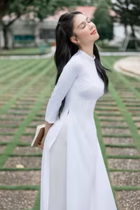 ngoc-trinh-10.jpg