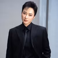 angela-phuong-trinh-1.jpg