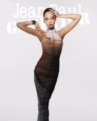 jennie-2.png