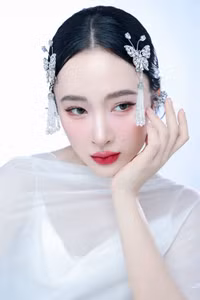 angela-phuong-trinh-8.jpg