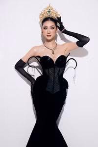 que-anh-ky-niem-1-nam-dang-quang-6.jpg