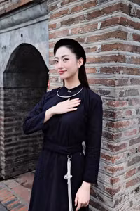 luong-thuy-linh-5.jpg
