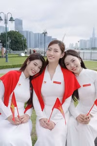luong-thuy-linh-5.jpg