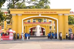 Điểm thi tại Trường THPT Cẩm Phả.