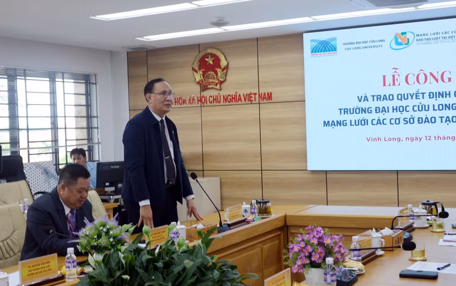 truong dhcl chinh thuc 2.jpg