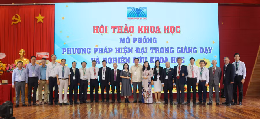 Đại biểu tham gia Hội thảo.