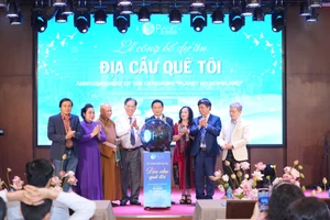 Lễ công bố dự án.