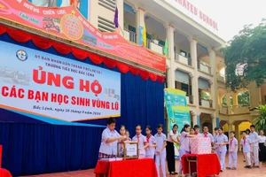 Thầy trò Lào Cai chung tay khắc phục hậu quả bão YAGI