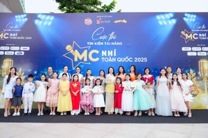 Gần 600 thí sinh nhí toàn quốc tham gia vòng tuyển chọn.