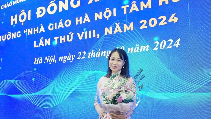 Cô Cao Thị Thu Hiền được vinh danh "Nhà giáo Hà Nội tâm huyết, sáng tạo" lần thứ 8 năm 2024. 