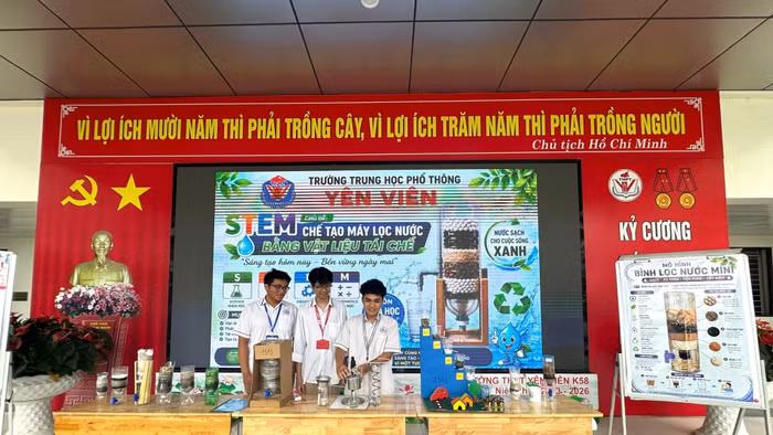 Học sinh Trường THPT Yên Viên (Hà Nội) trong ngày hội STEM năm 2026. 