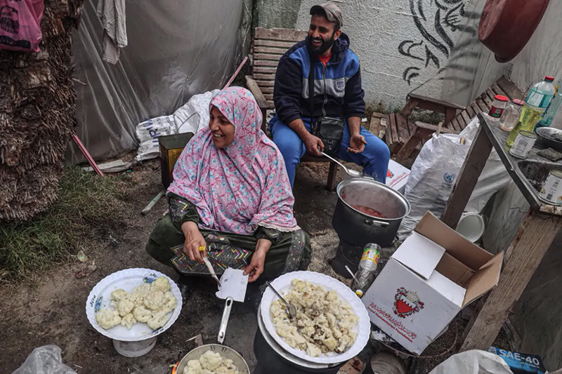 Hình ảnh con người và động vật đói khát tại vườn thú ở Gaza 