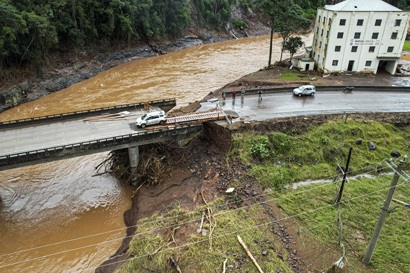 Lũ lụt kinh hoàng ở Brazil, số người chết tăng lên 78