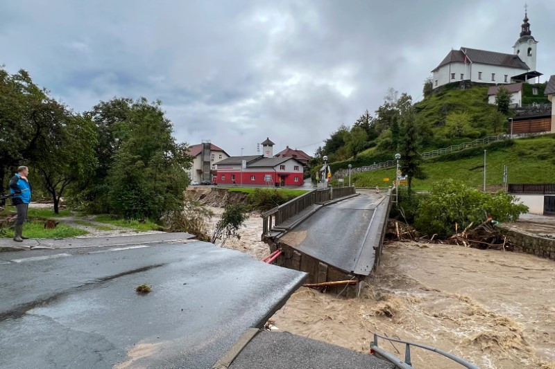 Chùm ảnh lũ lụt kinh hoàng ở Slovenia