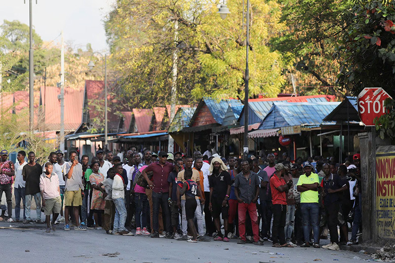 Chùm ảnh bạo lực và vượt ngục khiến Haiti ban bố tình trạng khẩn cấp