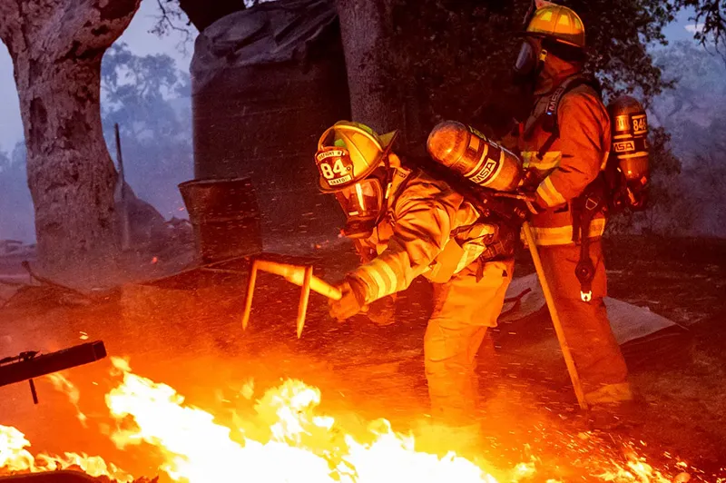 Chùm ảnh cháy rừng ở California nuốt chửng 4.850 hecta