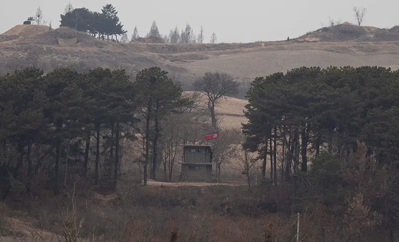 Hình ảnh Triều Tiên thanh bình nhìn từ bên kia biên giới