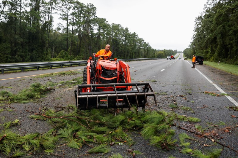 Chùm ảnh bão Idalia tàn phá Florida